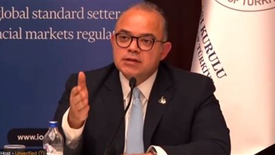 رئيس الرقابة المالية يشارك بمؤتمر شراكة لجنة الأسواق النامية بالأيوسكو