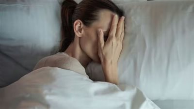 أهمها تهوية الغرفة.. قواعد بسيطة لتحسين جودة النوم