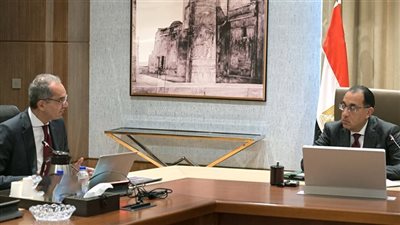 طلعت: ١٧٥ شركة تعهيد أقامت أكثر من ٢٠٠ مركز لتقديم خدمات التعهيد 
