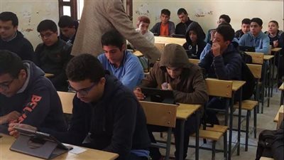 تعليم الفيوم تعقد اختبار تدريبي إلكتروني لطلاب الصف الأول الثانوي العام