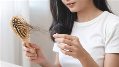 علاجات منزلية طبيعية تساعد على تقليل تساقط الشعر وتحفز نموه