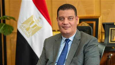 رئيس الوزراء يصدر قرار بتعيين أيمن عبد الموجود وكيلاً دائماً لوزارة التضامن 