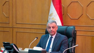 محافظ الإسماعيلية يتابع آخر مستجدات ملف التقنين والتصالح وتحصيل إيرادات 