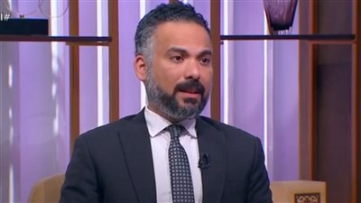 أستاذ جلدية يوضح أسباب الأكزيما التأتبية عند الكبار والأطفال.. فيديو