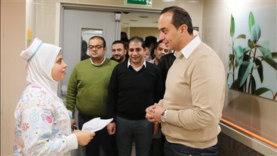 رئيس هيئة الرعاية الصحية يتفقد مركز 30 يونيو الدولي لأمراض الكُلى والمسالك