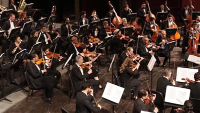 السيمفوني يعزف الموسيقى الغنائية بمناسبة الكريسماس في الأوبرا.. هذا الموعد 