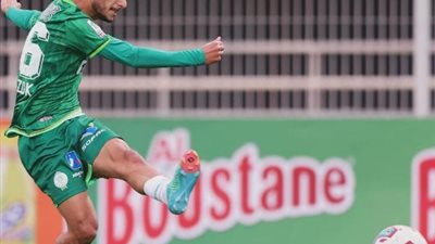 الرجاء المغربي يفسخ عقد بوزوق بسبب أزمة الخريطة