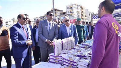 بتخفيضات 30%.. افتتاح سوق اليوم الواحد في الأقصر 