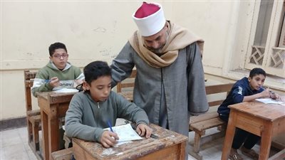 انطلاق امتحانات المهام الأدائية لصفوف النقل الإبتدائي بأزهر الشرقية 