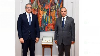 وزير الخارجية يستقبل مرشح مصر لمنصب مدير عام منظمة اليونيسكو