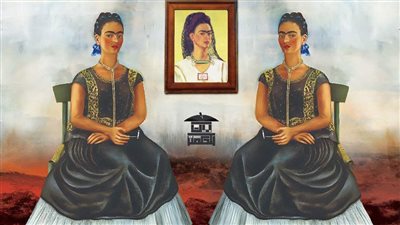 ثلاث نساء في غرفة ضيقة