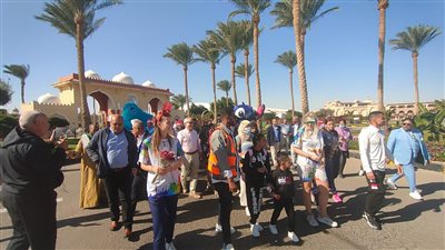  بالطبل والمزمار البلدى.. فنادق الغردقة تشارك الأيتام في احتفالات الكريسماس