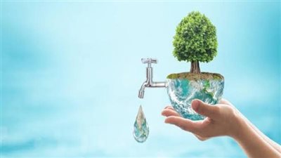 حكم توزيع الصدقات عند زيارة المقابر