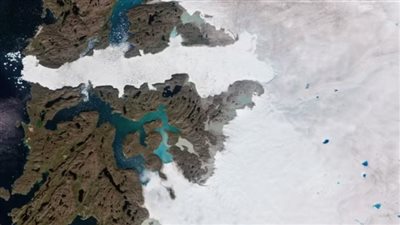 انحسار الغطاء الجليدي بالقطب الشمالي يثير فزع العلماء