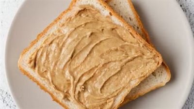 زبدة الفول السوداني خيار مثالي للإفطار.. اعرف فوائدها