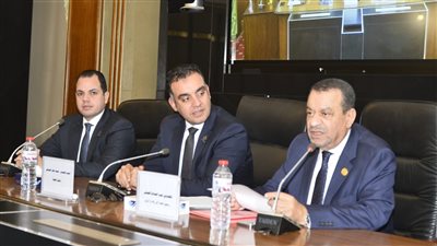 زراعة الشيوخ توصي بخطة استراتيجية لتوطين صناعة الأعلاف..والجبلي: نستهدف عدم التعرض لأزمات 