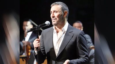 مغنون بلا أغنية .. أصوات تصنعها المصادفة والميديا