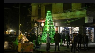 مظاهرات في سوريا بعد حرق شجرة الميلاد 