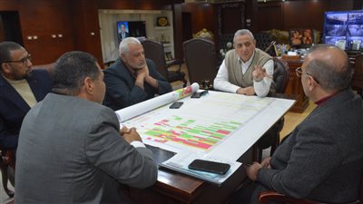 محافظ الغربية يناقش تطورات توقيع الأحوزة العمرانية