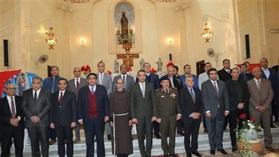 محافظ السويس والقيادات التنفيذية والشعبية يهنئون الأقباط بمناسبة بعيد الميلاد المجيد  