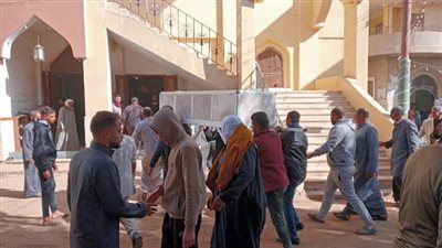 تشييع جثامين 3 أشخاص إثر حادث إنقلاب سيارة في ترعة فاقوس