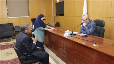 محافظ بني سويف يتابع مشاكل المواطنين فى اللقاء المفتوح