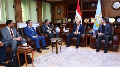 محافظ كفرالشيخ يناقش تطبيق منظومة التحول الرقمي    