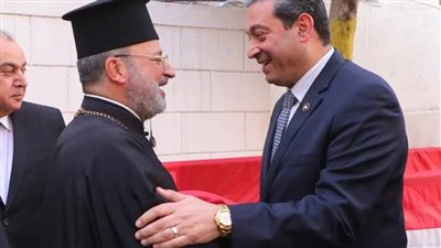 محافظ دمياط يزور كنيسة الروم الأرثوذكس لتقديم التهنئة بعيد الميلاد المجيد 