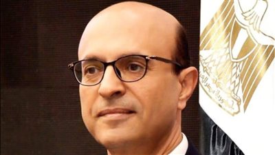 رئيس جامعة أسيوط يقرر تكليف إكرام نائباً لمدير مستشفي الإصابات والطوارئ