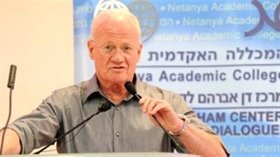 رئيس الموساد السابق: الضغط العسكري يعرض حياة الأسرى للخطر 