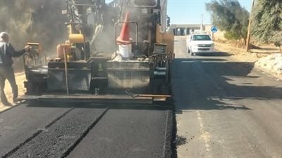 رصف الطرق والشوارع الرئيسية في بني مزار بالمنيا 