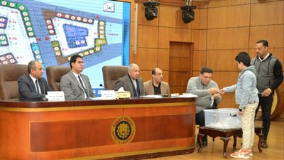  الدقهلية: إجراء القرعة العلنية لتسليم محلات السوق الحضاري بمدينة السنبلاوين 