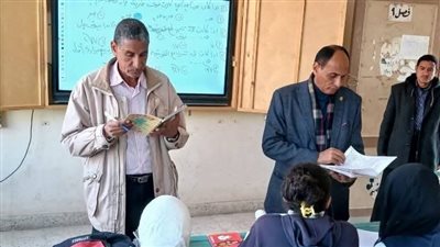 مدير تعليم نقادة يتابع سير العملية التعليمية وتحقيق الانضباط الإداري بمدارس الإدارة