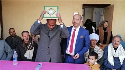 مدير تعليم فرشوط يكرم أوائل الطلاب بمدرسة القبيبة للتعليم الأساسى