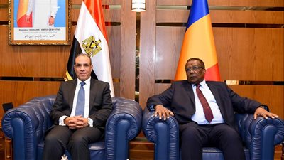 مباحثات سياسية بين وزير الخارجية ونظيره التشادي