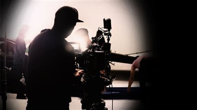القبض على مخرج مشهور تسبب في وفاة سيدة بالهرم (تفاصيل)