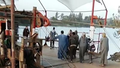 جنوح معدية بالمنوفية.. وإنقاذ 50 شخصا و5 سيارات محملة بالخضروات