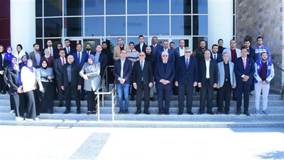 وزير التعليم العالي يشيد بمركز إبداع مصر الرقمي CRETIVA بجامعة سوهاج