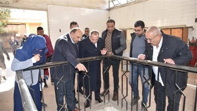 محافظ بورسعيد ورئيس مياه القناة يتفقدان محطة صرف صحى A28 بحى الزهور