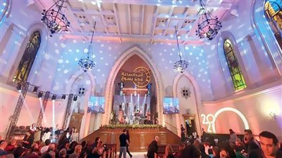 طقوس وألحان وصلوات فى ليلة رأس السنة.. الكنائس تستقبل العام الجديد بـ«أمنيات السلام»