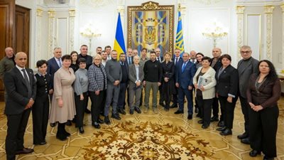 رئيس الجالية المصرية فى أوكرانيا يشارك في أول أجتماع مع رئيس أوكرانيا فولوديمر زيلينسكى.. صور