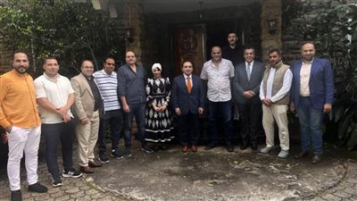 سفير مصر في كينيا يستعرض أحوال الجالية في كينيا مع عدد من أبنائها