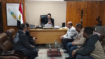 وكيل صحة سوهاج يكرم فريق طبي بمستشفى دار السلام المركزي