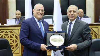 الأكاديمية العربية للعلوم توقع مذكرة تفاهم مع الشركة الهندسية للصناعات البترولية والكيماوية