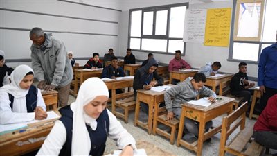 تعليم قنا: استثناء 7 يناير من أيام امتحانات الشهادة الإعدادية 