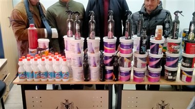 ضبط أسمدة وأعلاف ومواد غذائية مجهولة المصدر بالبحيرة 