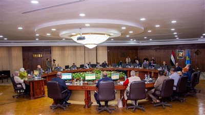 الدكتور محمد حسين يستعرض الإطار الاستراتيجي والتنفيذي لخطة عمل جامعة طنطا لعام 2025