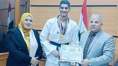 تعليم الفيوم يكرم منتخب الملاكمة والتايكوندو 