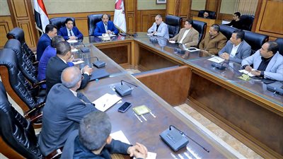 ملف تقنين أراضي أملاك الدولة على طاولة اجتماعات محافظ سوهاج 