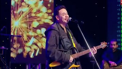 مصطفى قمر يتألق بأجمل أغانيه في حفل رأس السنة على مسرح البالون